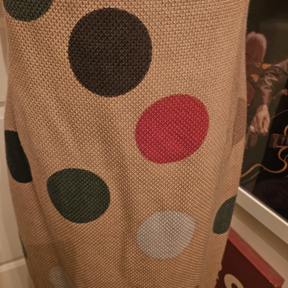 Akris Punto Wool Beige Midi Dress with Colorful Polka Dots - Picture 4 of 7